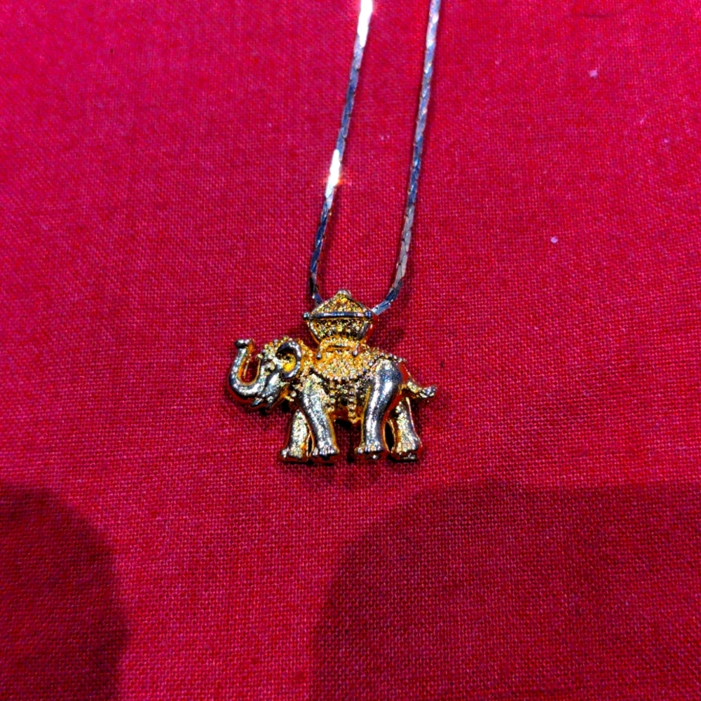 Elephant Pendant Necklace